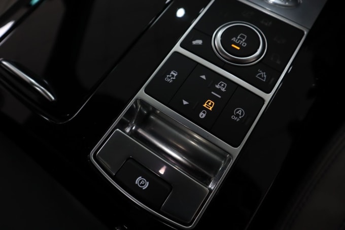 2025 Land Rover Discovery
