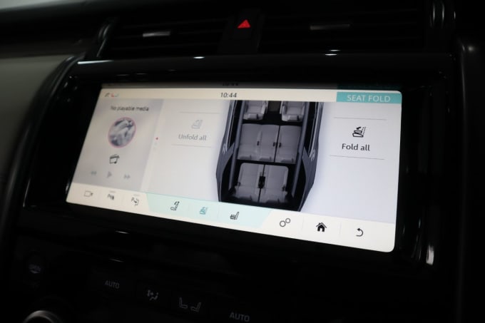 2025 Land Rover Discovery