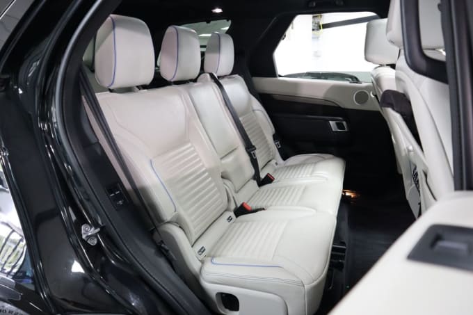 2025 Land Rover Discovery