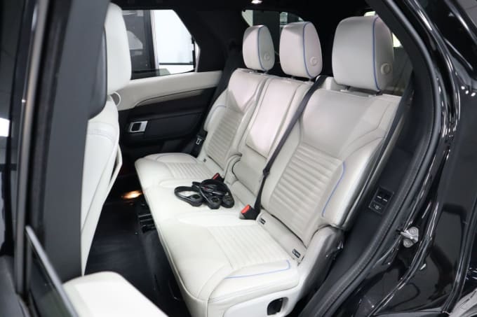 2025 Land Rover Discovery