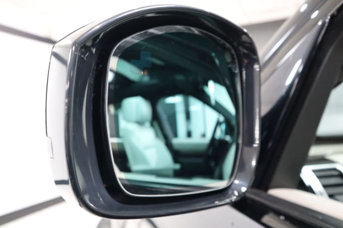 2025 Land Rover Discovery