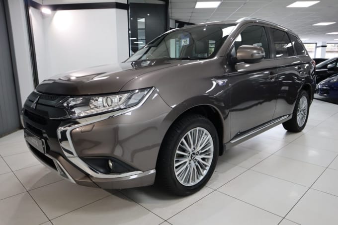 2025 Mitsubishi Outlander