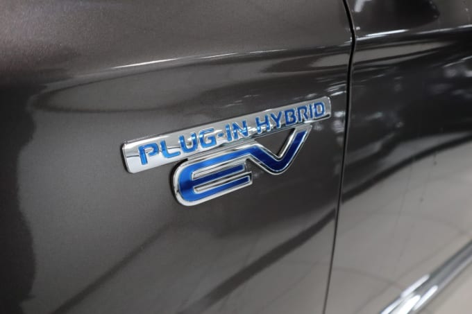 2025 Mitsubishi Outlander