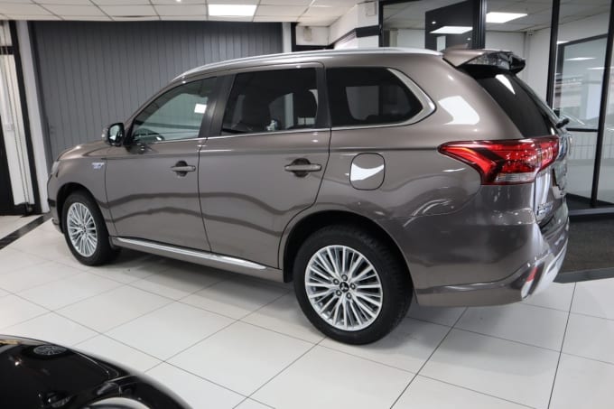 2025 Mitsubishi Outlander