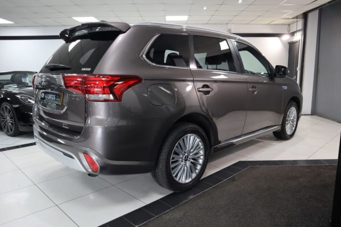 2025 Mitsubishi Outlander