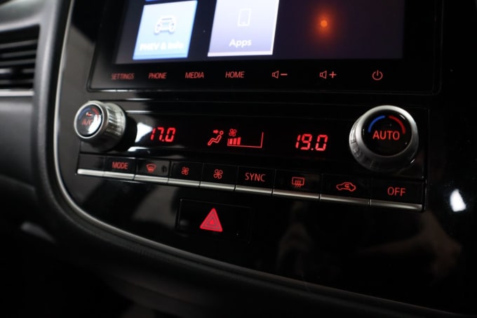 2025 Mitsubishi Outlander