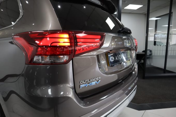 2025 Mitsubishi Outlander