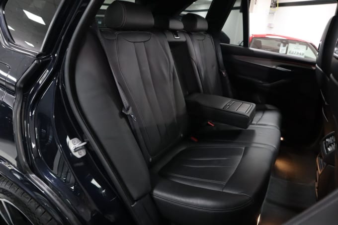 2025 BMW X5 M