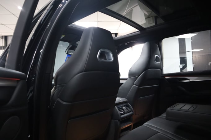 2025 BMW X5 M