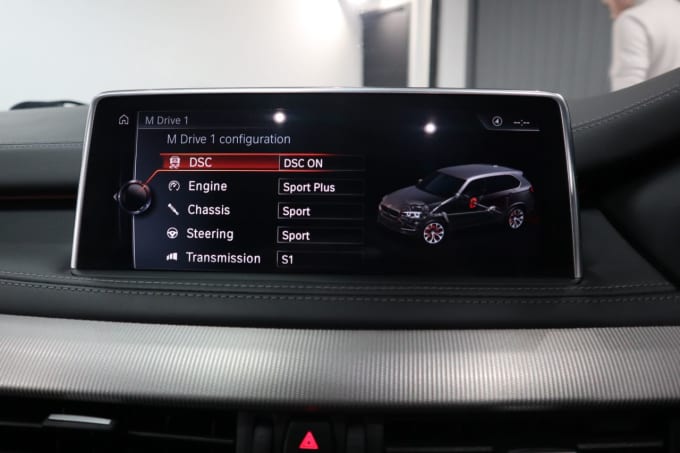 2025 BMW X5 M
