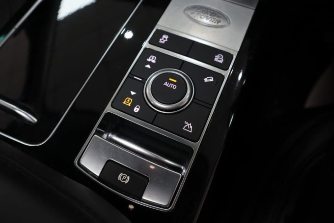 2025 Land Rover Range Rover