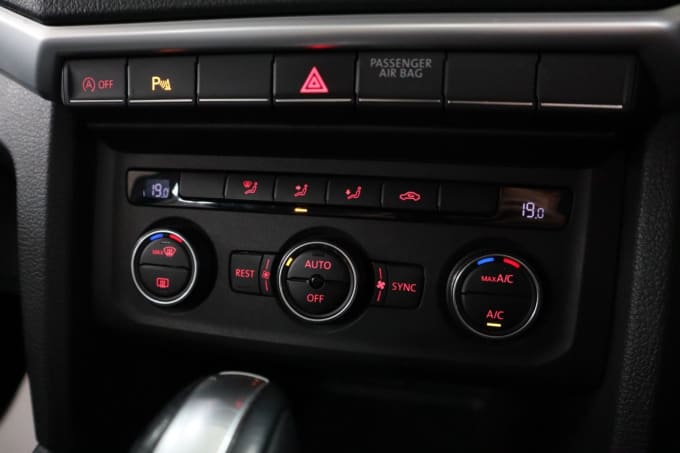 2025 Volkswagen Amarok