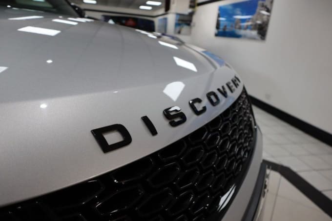 2025 Land Rover Discovery