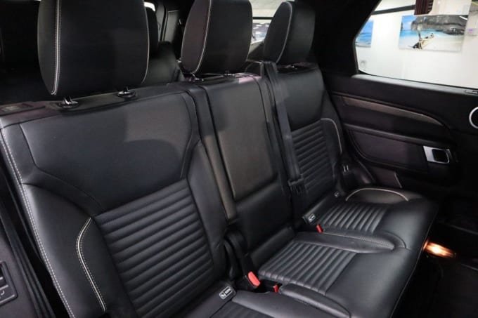 2025 Land Rover Discovery