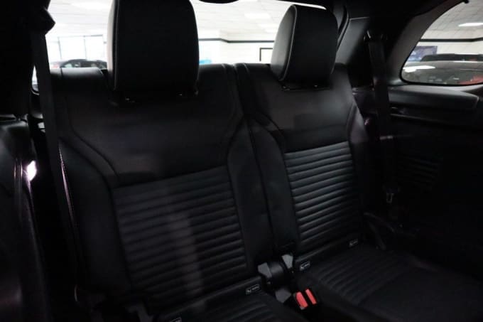 2025 Land Rover Discovery