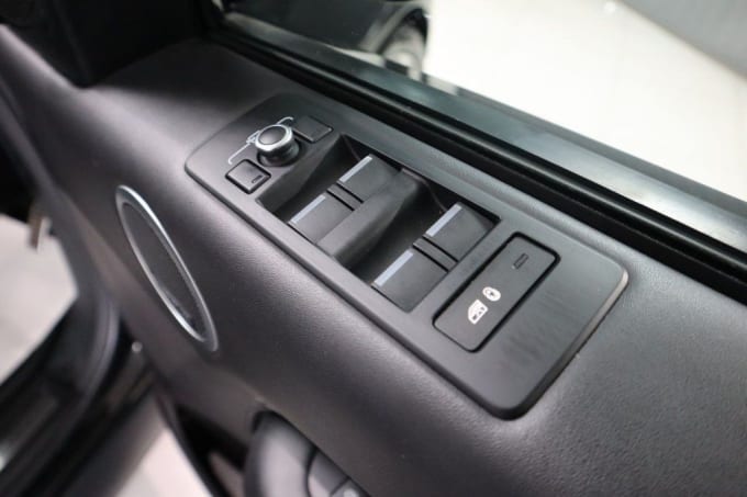 2025 Land Rover Discovery