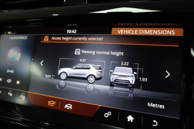 2025 Land Rover Discovery