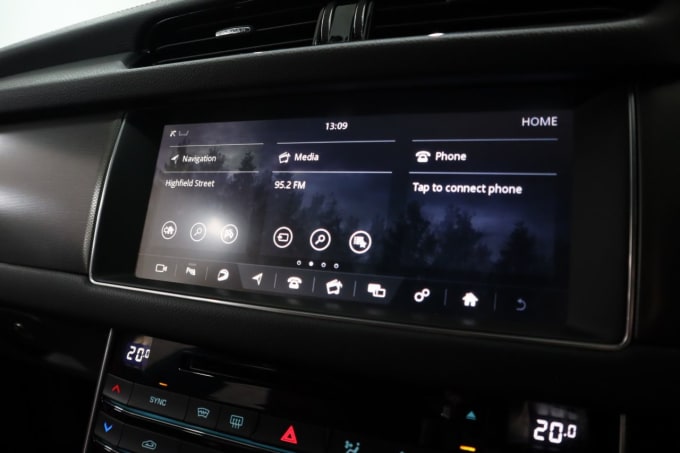 2017 Jaguar Xf