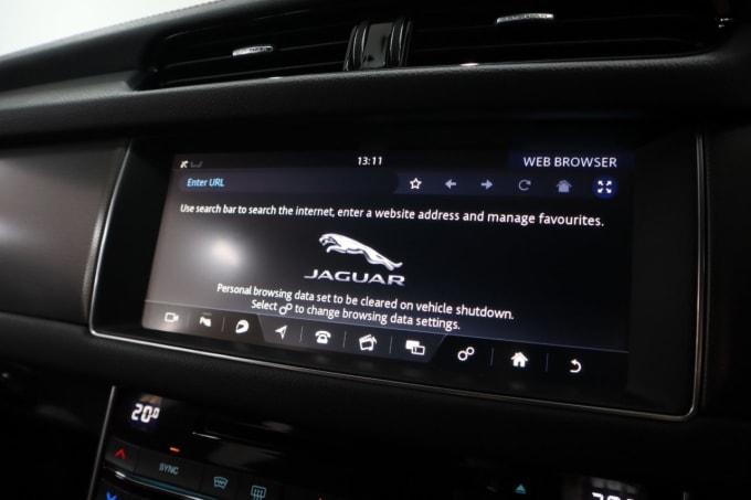 2017 Jaguar Xf
