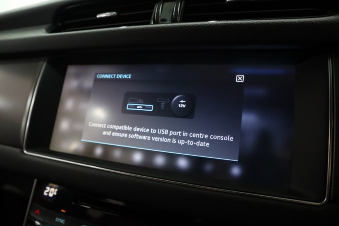 2017 Jaguar Xf