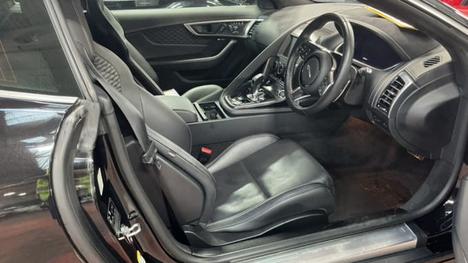 2025 Jaguar F-type