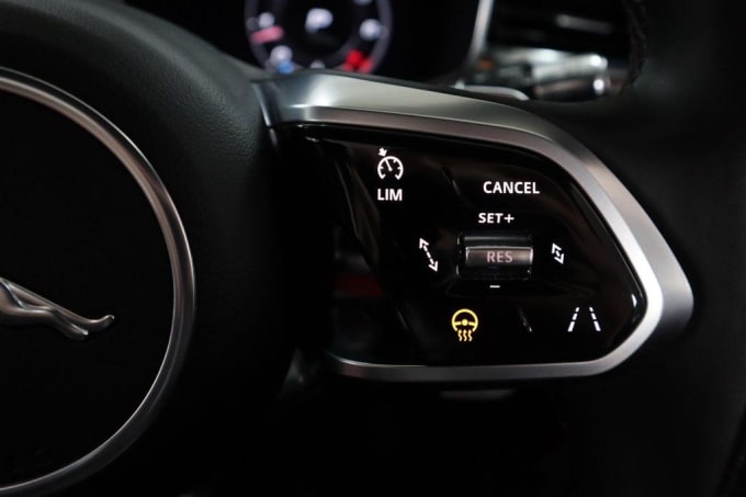 2025 Jaguar F-pace