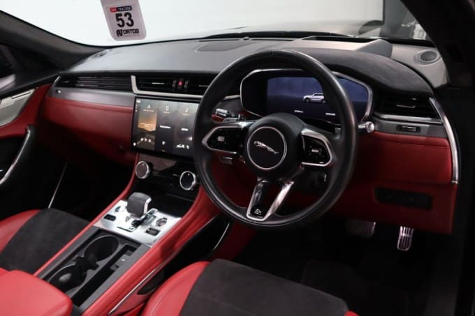 2025 Jaguar F-pace