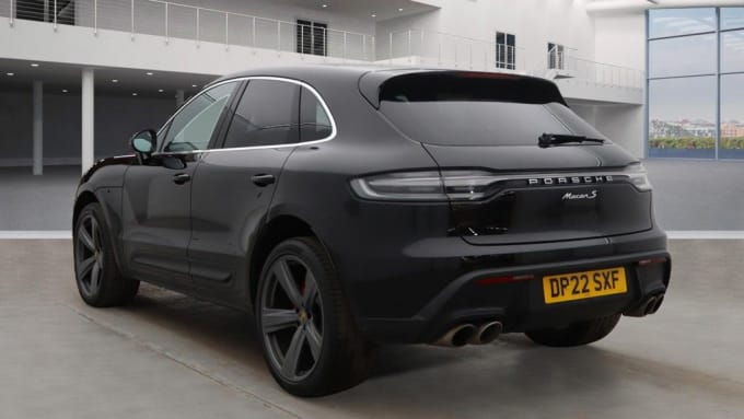 2025 Porsche Macan