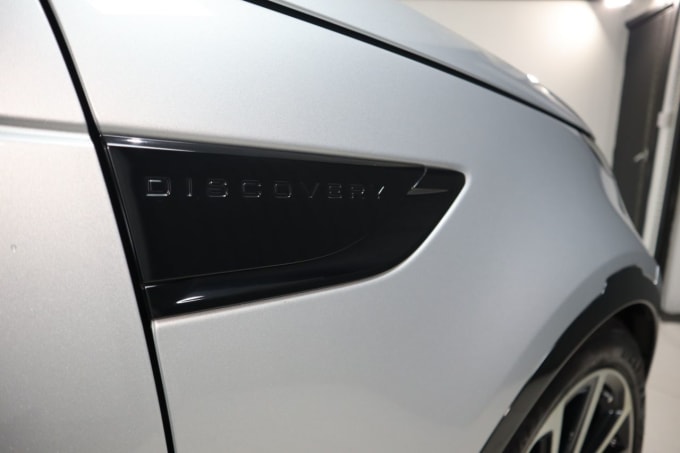 2025 Land Rover Discovery