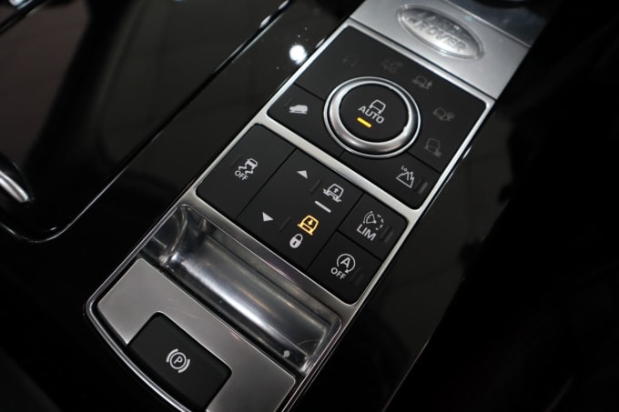 2025 Land Rover Discovery