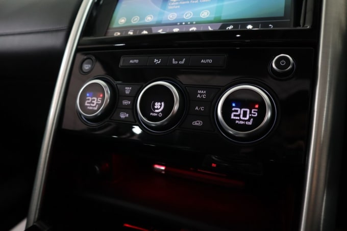 2025 Land Rover Discovery
