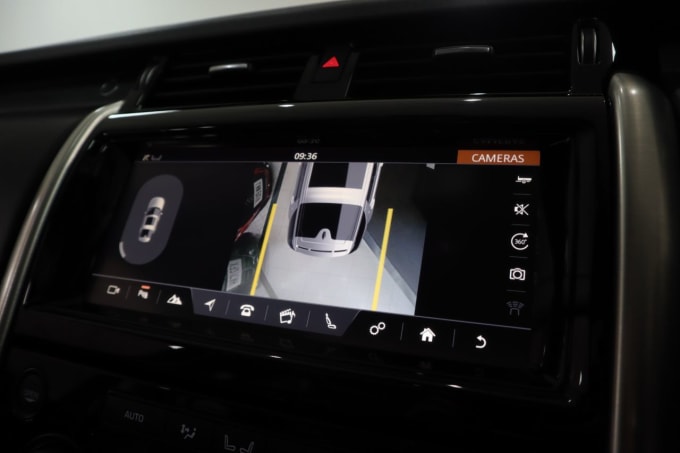 2025 Land Rover Discovery