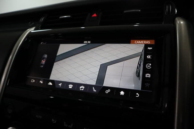 2025 Land Rover Discovery