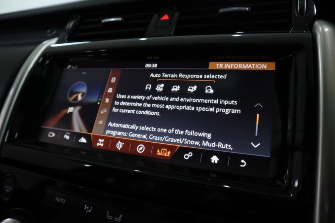2025 Land Rover Discovery