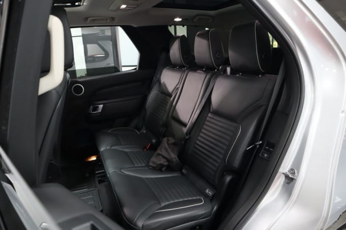 2025 Land Rover Discovery