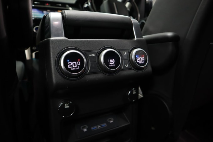 2025 Land Rover Discovery