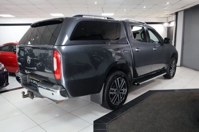 2025 Mercedes-benz X-class