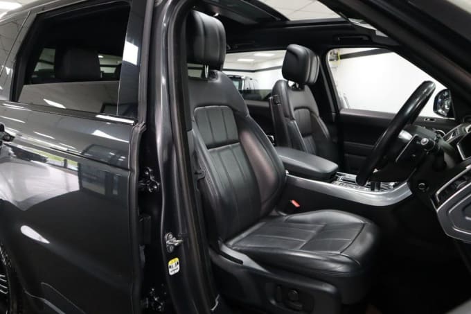 2025 Land Rover Range Rover Sport