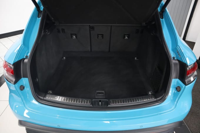 2021 Porsche Macan