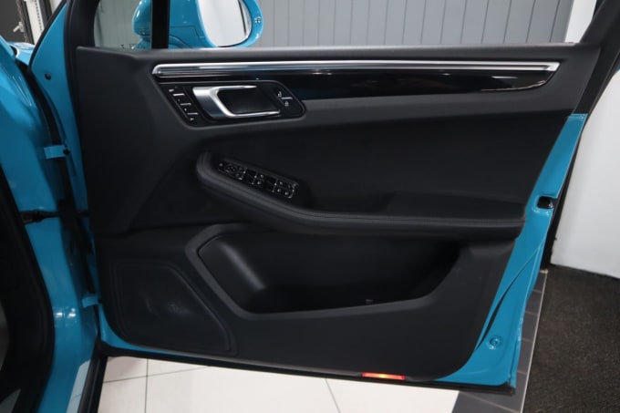 2021 Porsche Macan