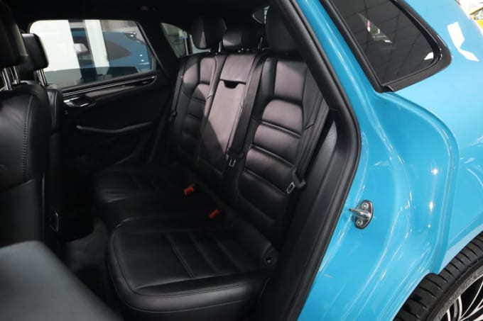 2021 Porsche Macan