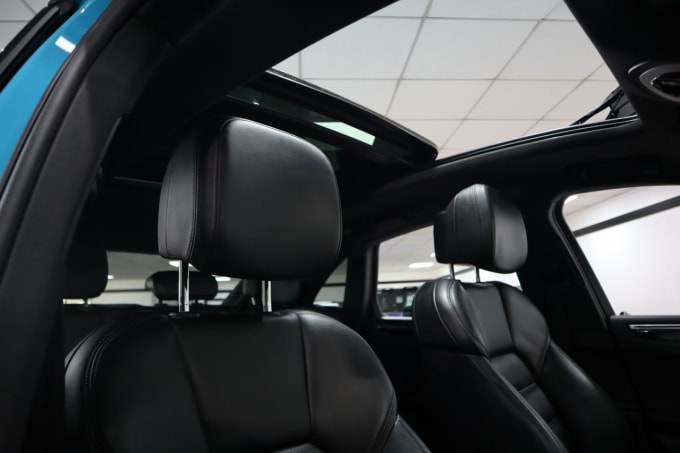 2021 Porsche Macan