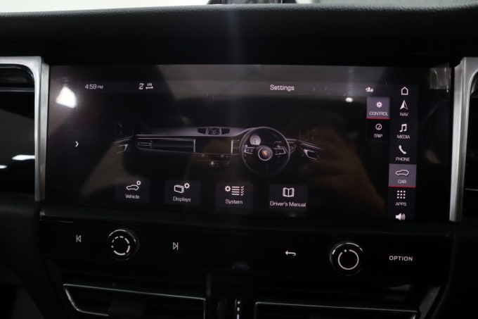 2021 Porsche Macan
