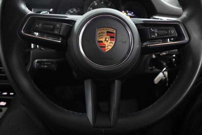 2021 Porsche Macan