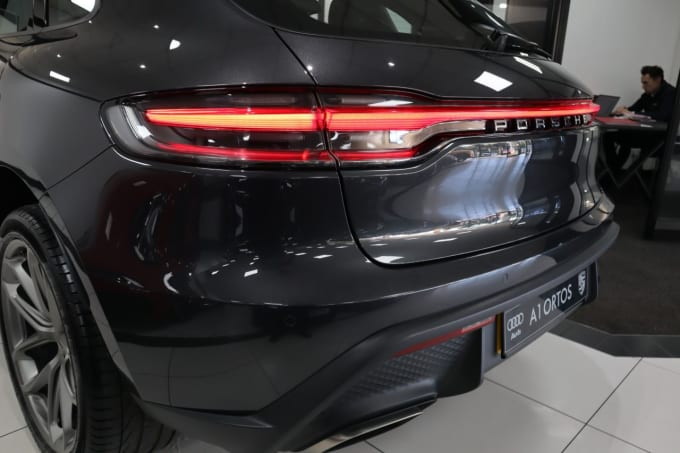 2021 Porsche Macan