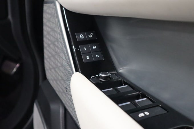 2018 Land Rover Range Rover Velar