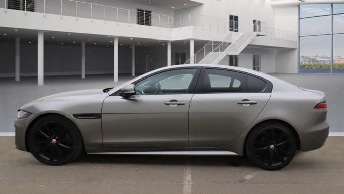 2020 Jaguar Xe