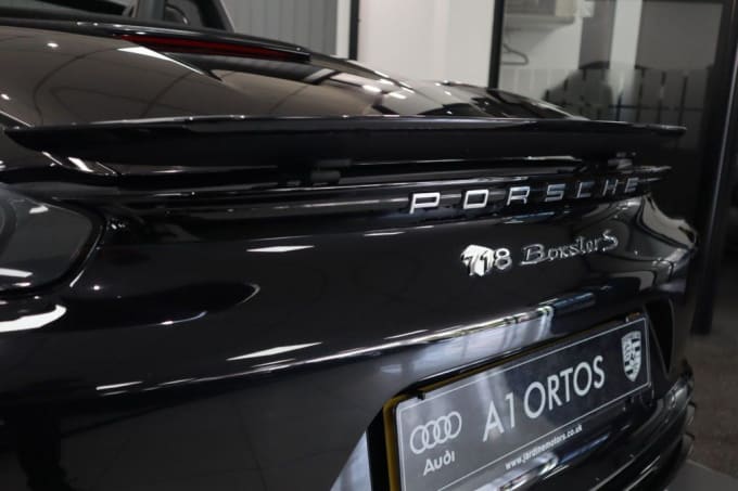 2025 Porsche 718 Boxster