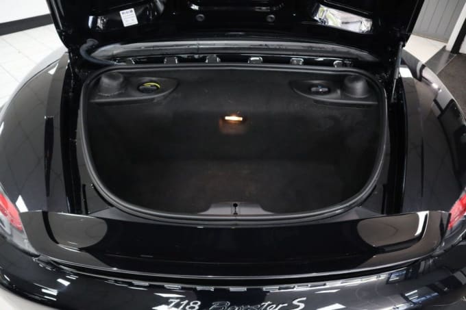 2025 Porsche 718 Boxster