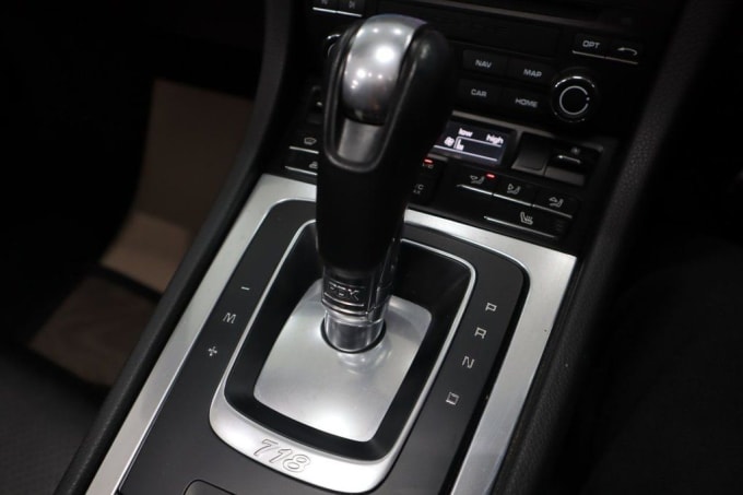 2025 Porsche 718 Boxster